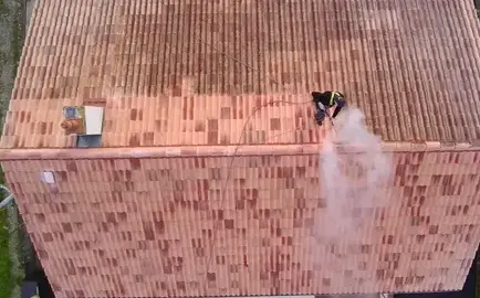 nettoyage toiture à Le Poiré-sur-Vie - image 2